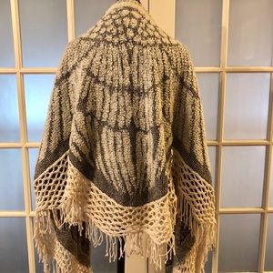 Anthro Angel of the North shawl one size 😍